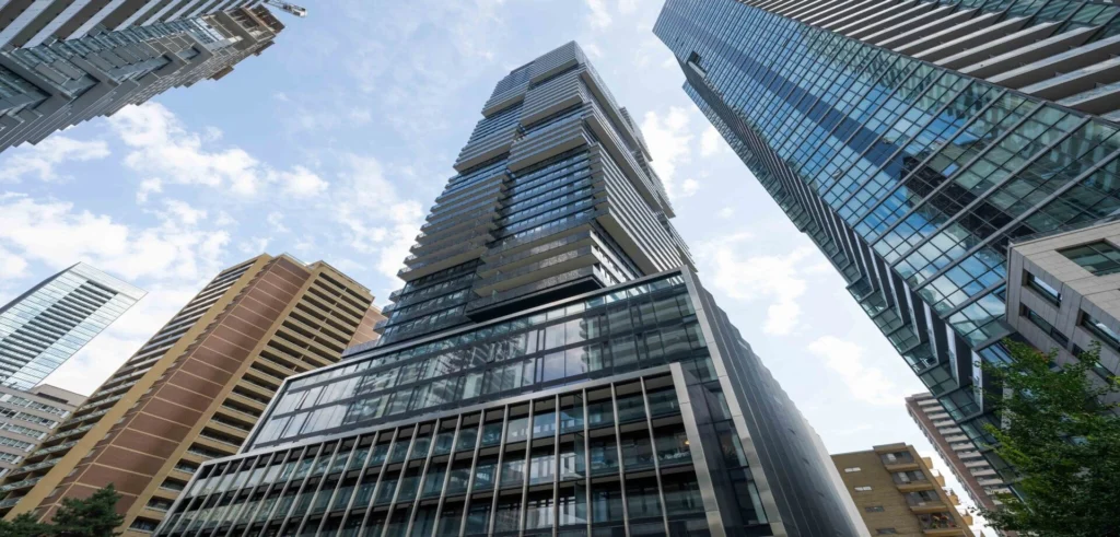 window_blinds_project_sunny_downtown_toronto